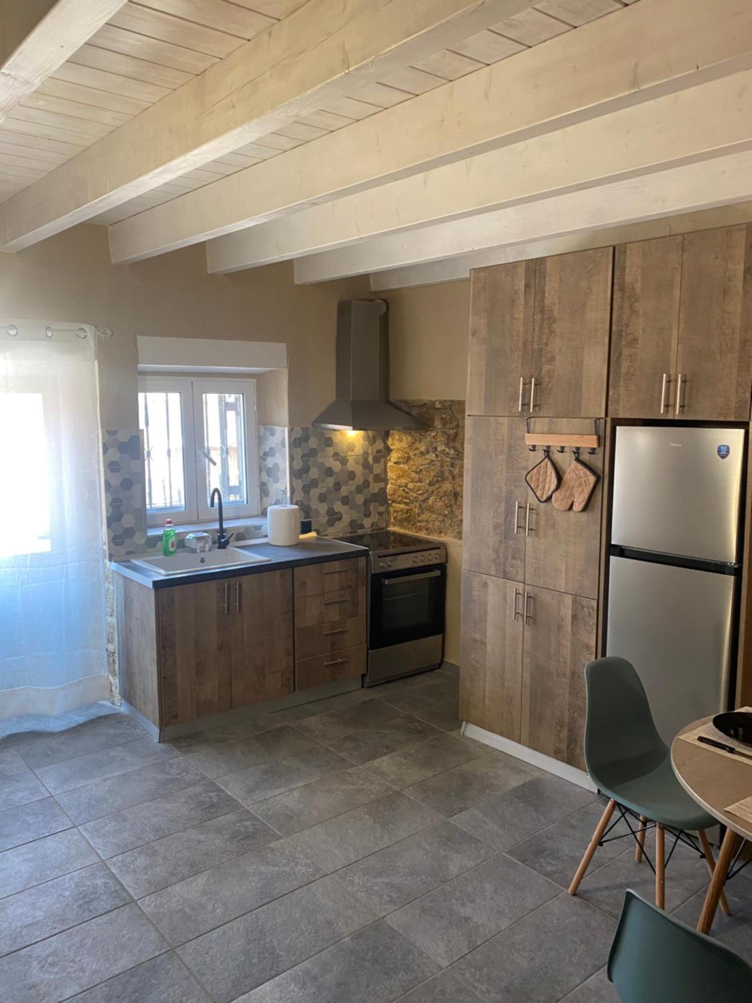 Little Village House Valanio Exterior photo